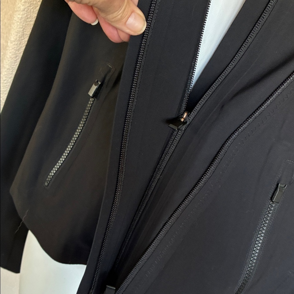 ATHLETA Black Jacket, Edgy & Sleek, offset zipper detail, lightweight. L - Picture 8 of 16